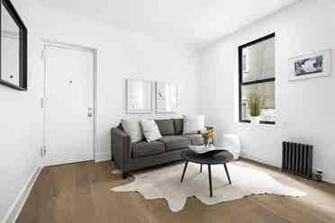 Furnished private bedroom in UWS