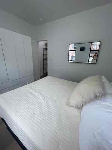 Furnished private bedroom in UWS
