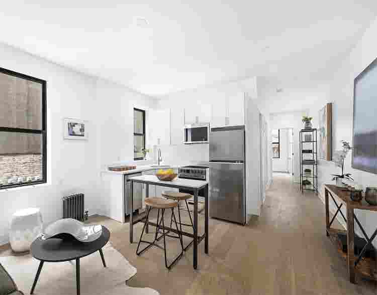 Furnished private bedroom in UWS