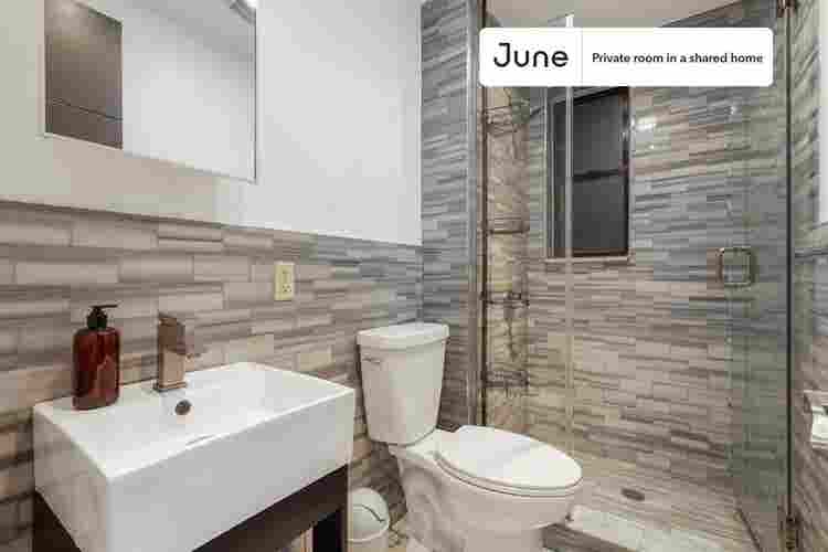 3 BR in New York City