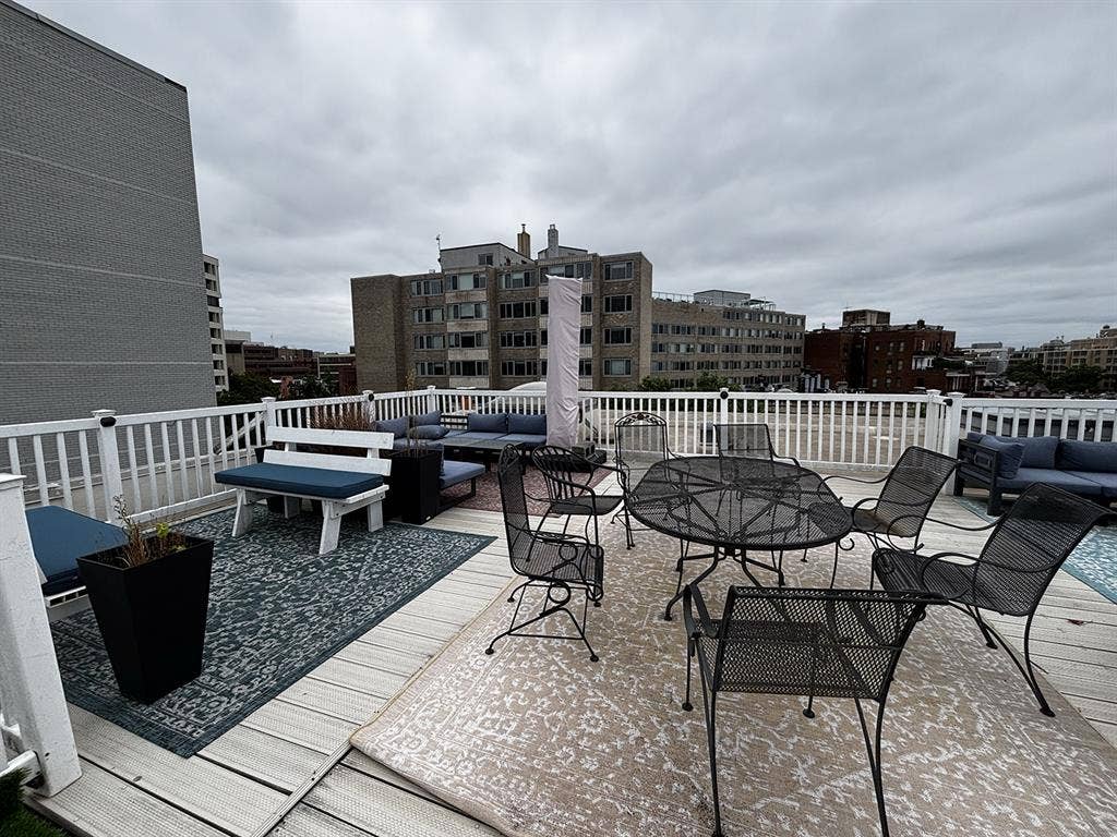 Dupont Circle Studio