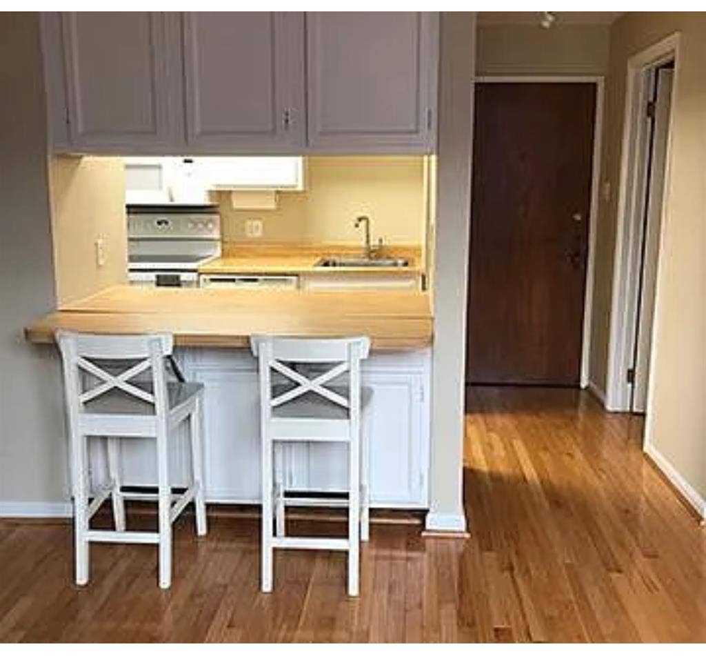 Dupont Circle Studio