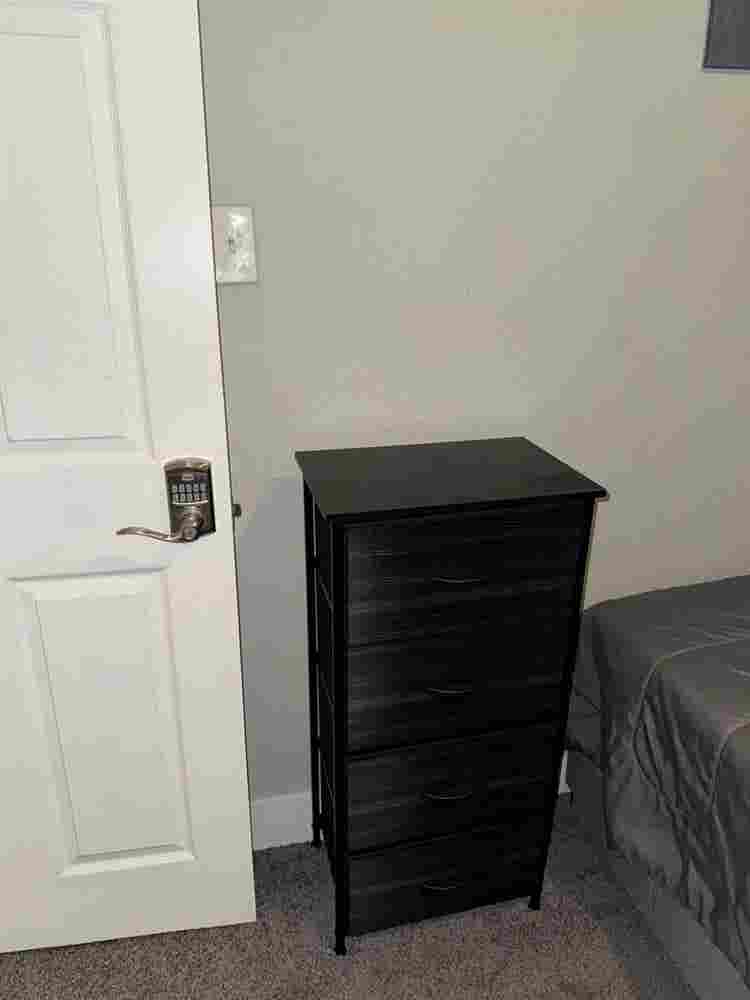 Room Near Downtown
