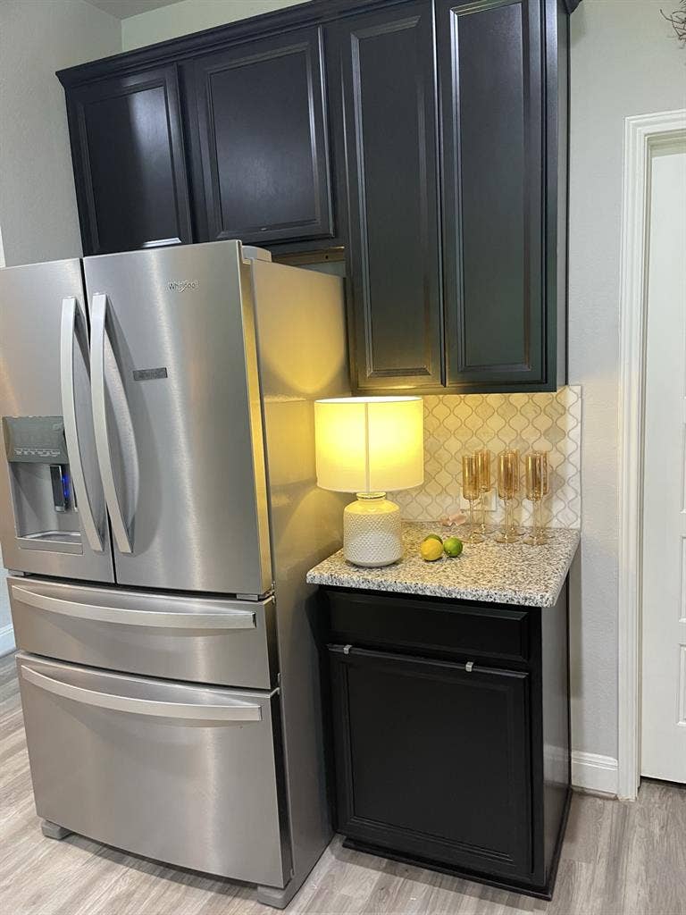 Large furnished clean room