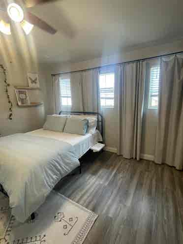Large furnished clean room