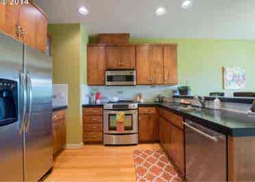 Furnished room for rent