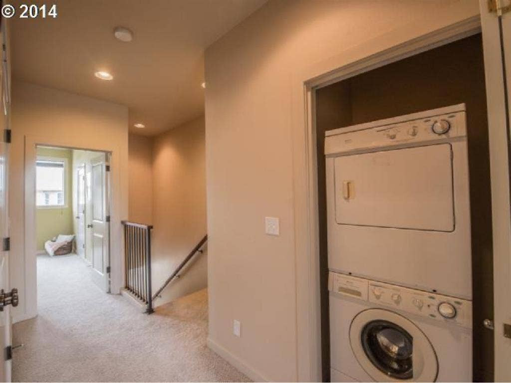 Furnished room for rent