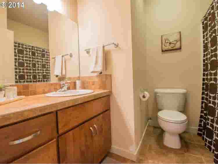 Furnished room for rent
