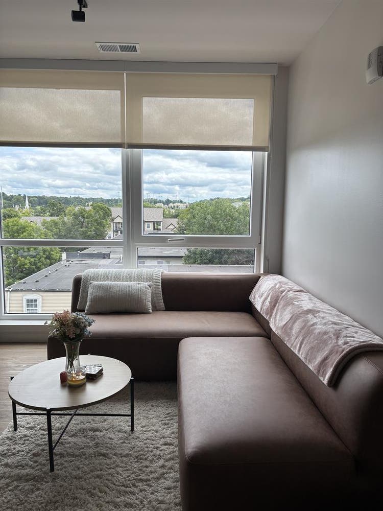 Hub Bloomington Spring  Sublease