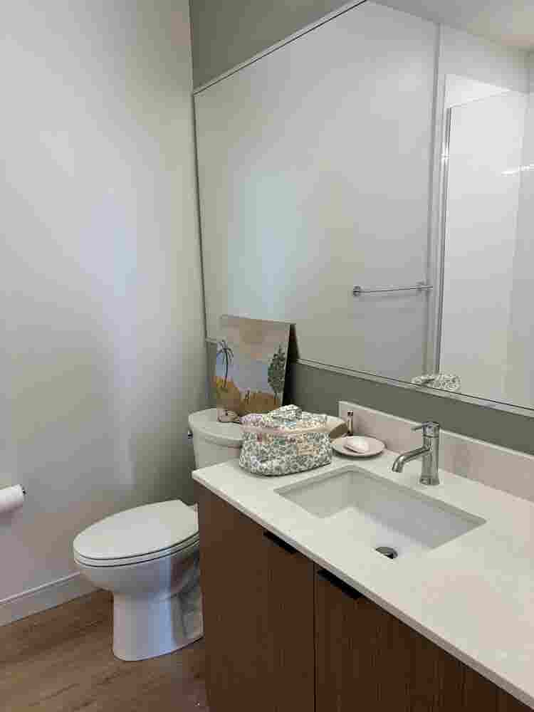 Hub Bloomington Spring  Sublease