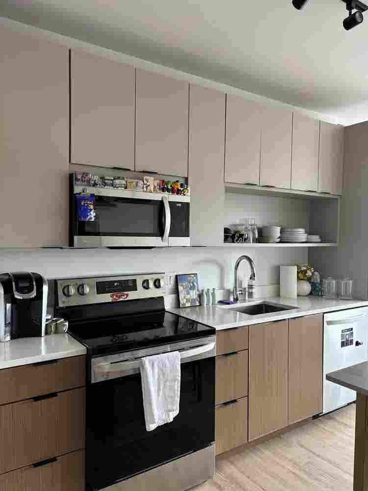 Hub Bloomington Spring  Sublease