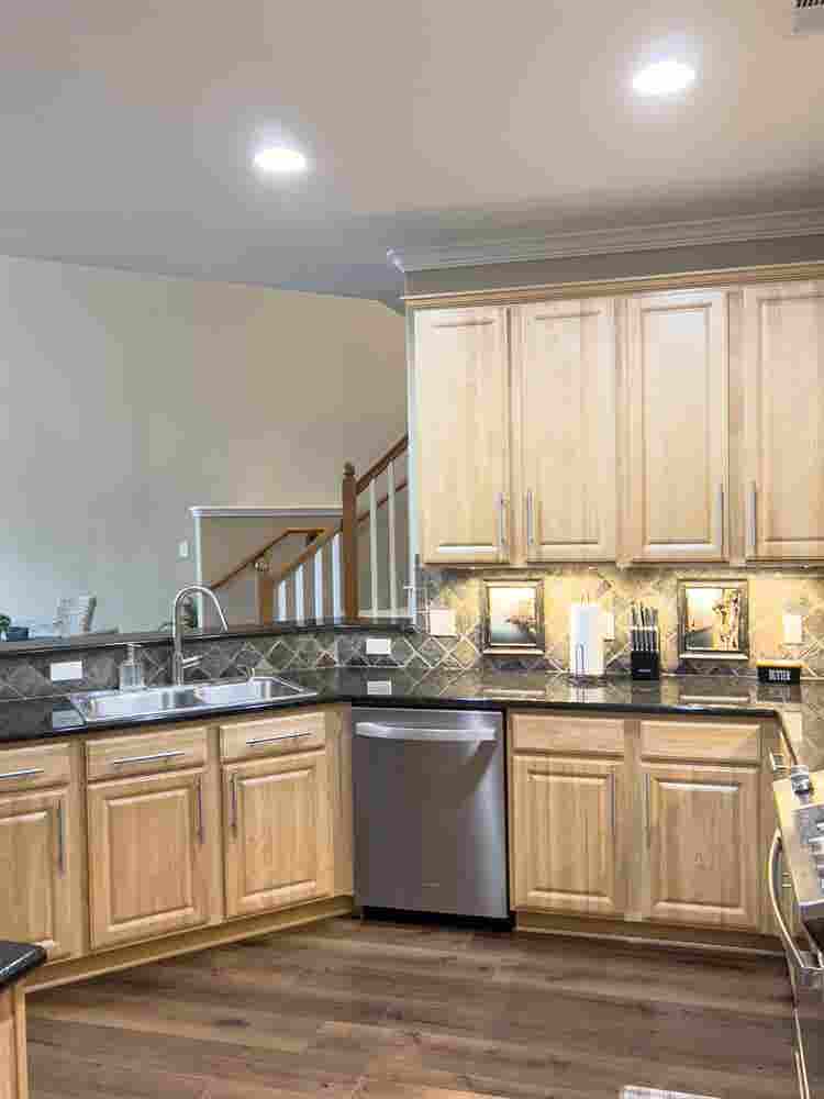 Onion Creek - Room + Private Bath!