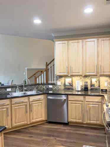 Onion Creek - Room + Private Bath!