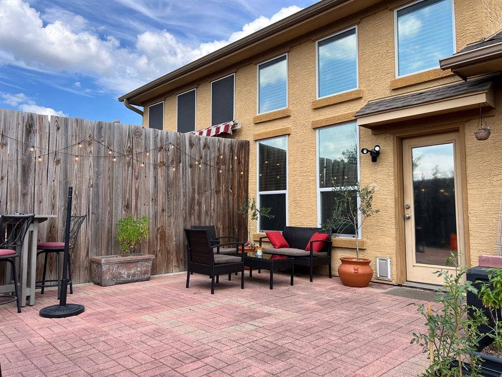 Onion Creek - Room + Private Bath!