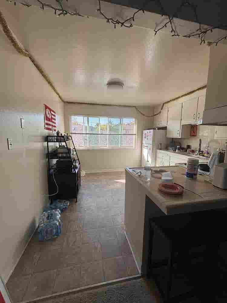 Looking for a  roommate