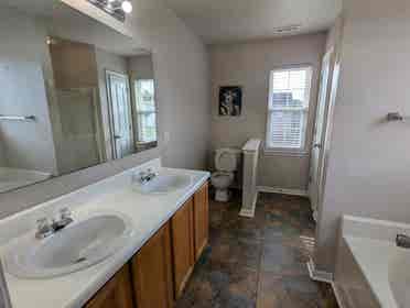 4 BR in Charlotte