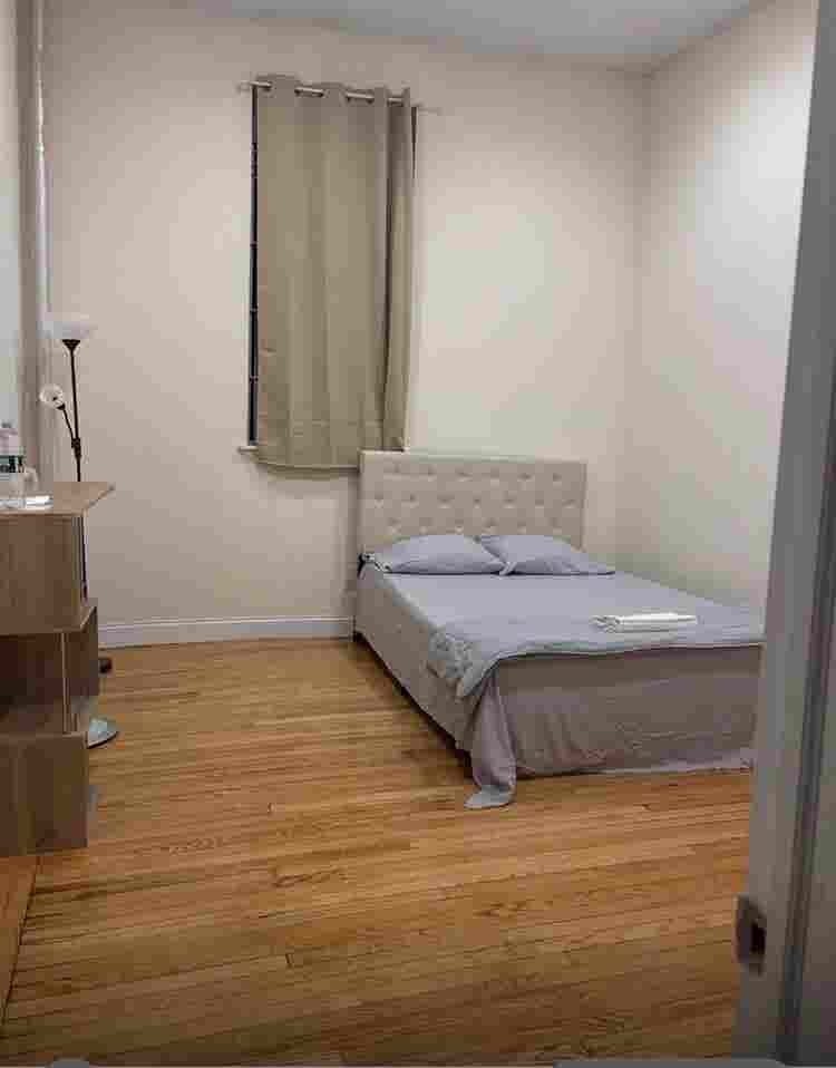 No fee room Manhattan - 1block sube