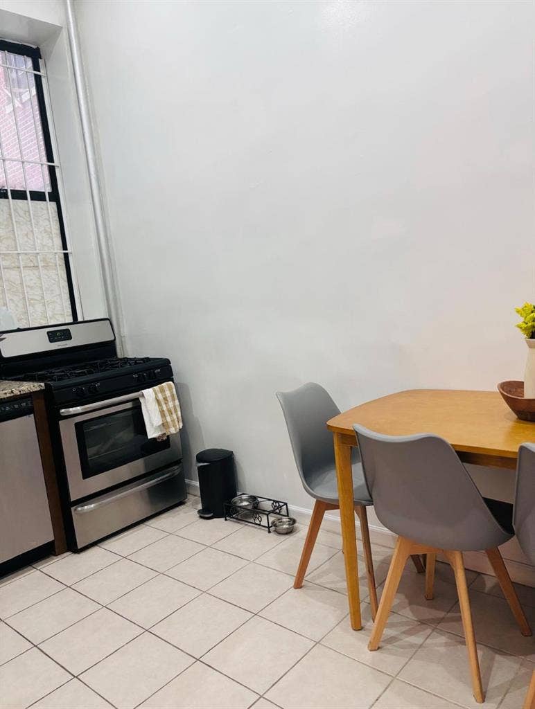 No fee room Manhattan - 1block sube