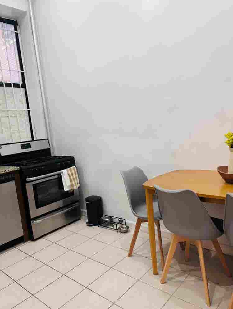 No fee room Manhattan - 1block sube