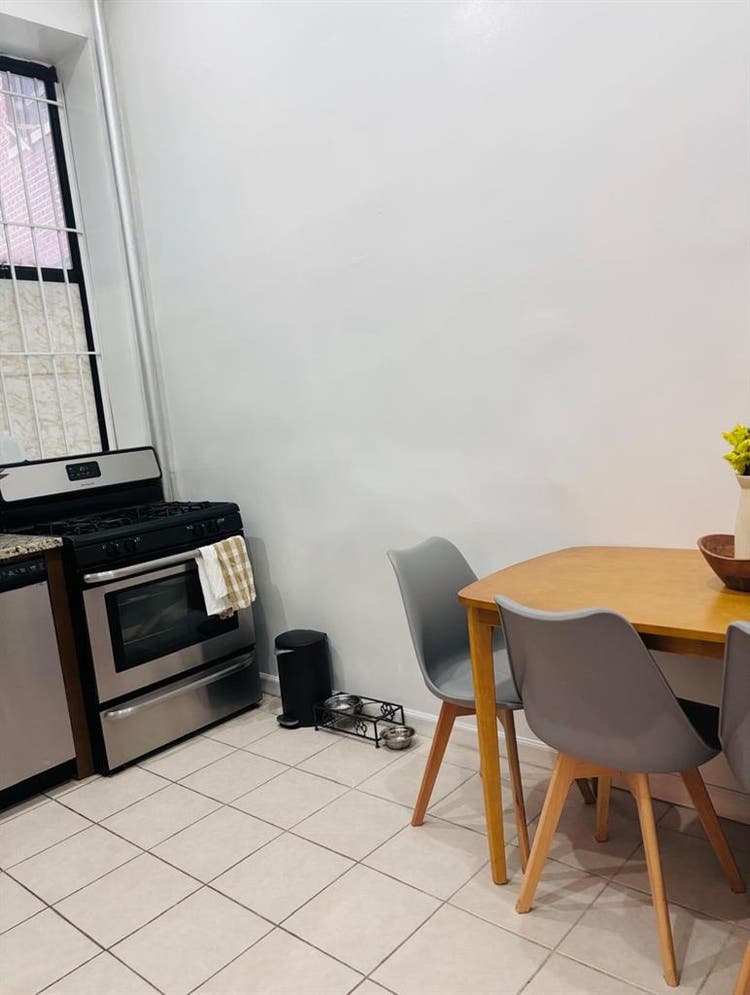 No fee room Manhattan - 1block sube