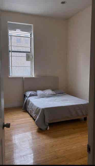 No fee room Manhattan - 1block sube