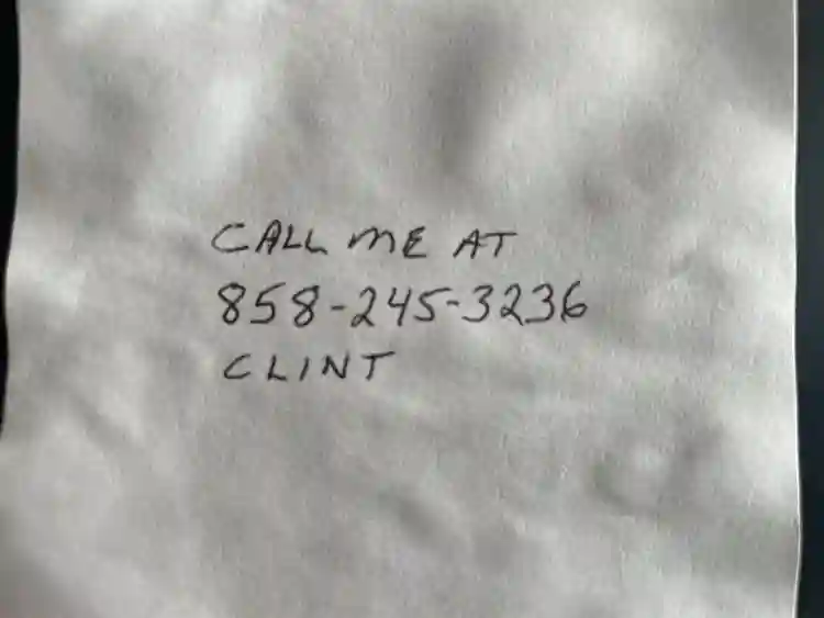 2 Bedrooms in 3 Br House for Rent