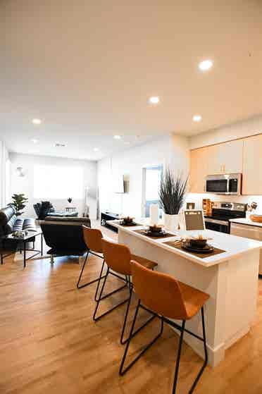 Modern apartment N Scottsdale Apt