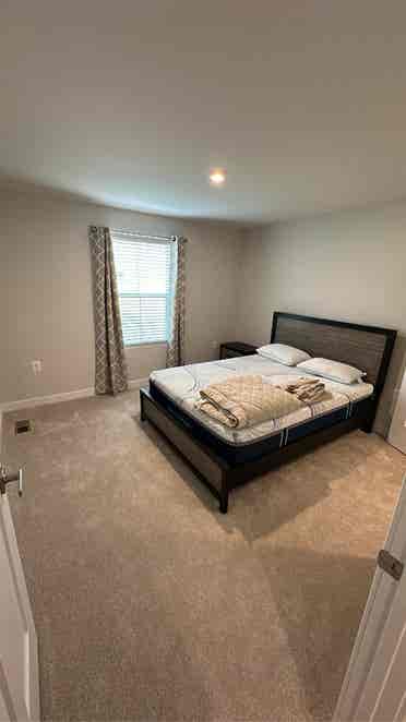 Private Room For Rent In SFH