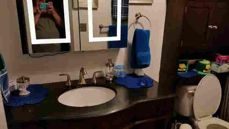 Room in Cheesman Park Condo