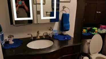 Room in Cheesman Park Condo