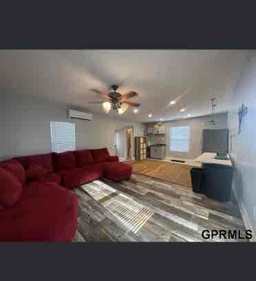 Studio Apartment-Right by UNL