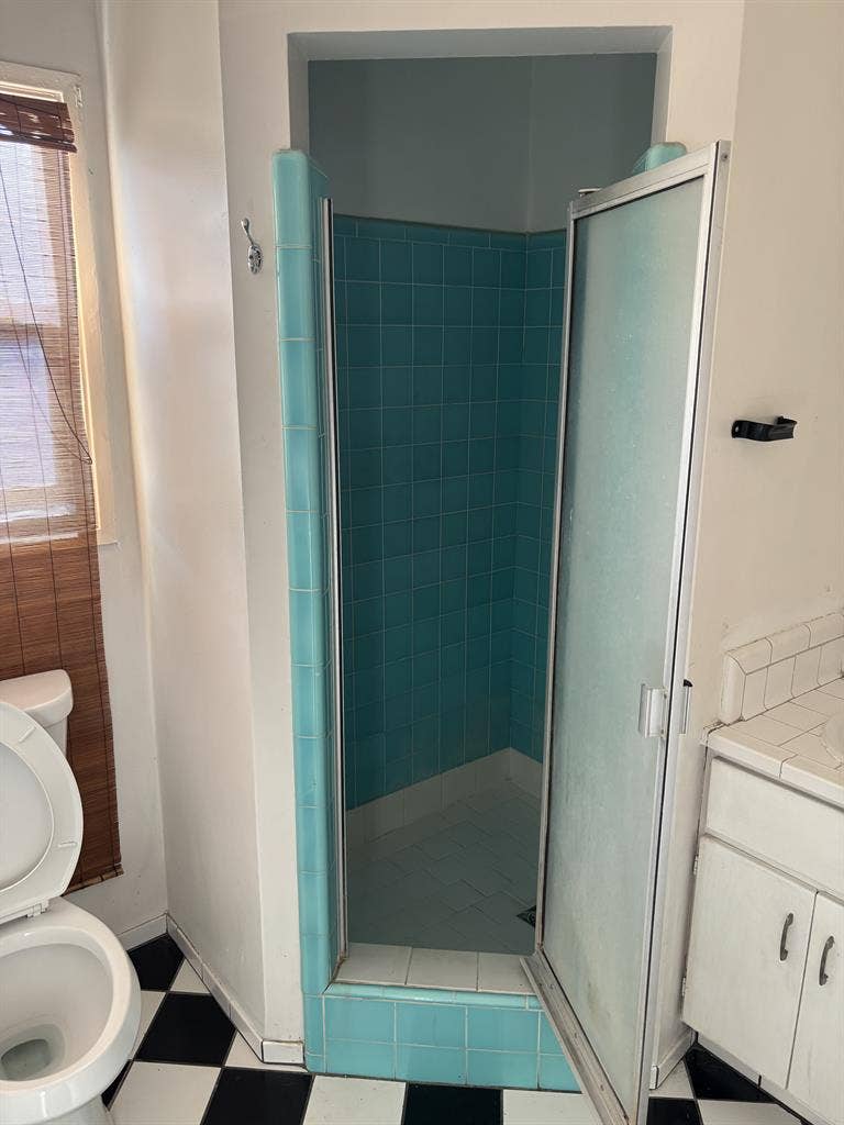 Room with bathroom for rent