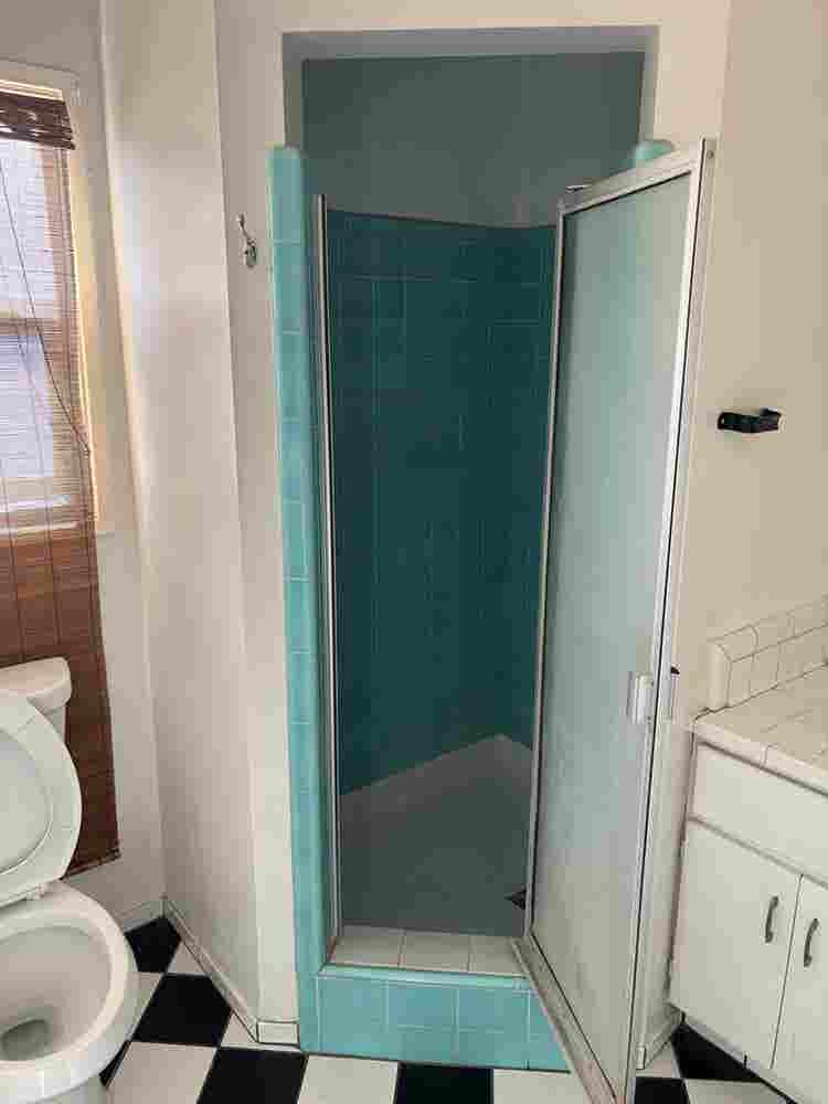 Room with bathroom for rent