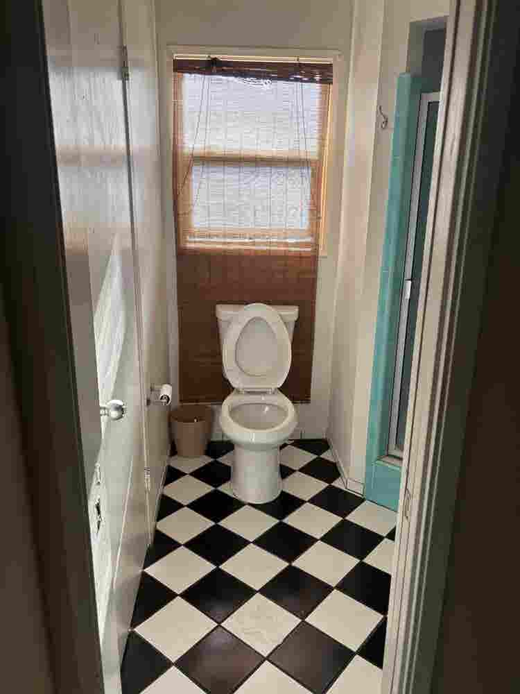Room with bathroom for rent