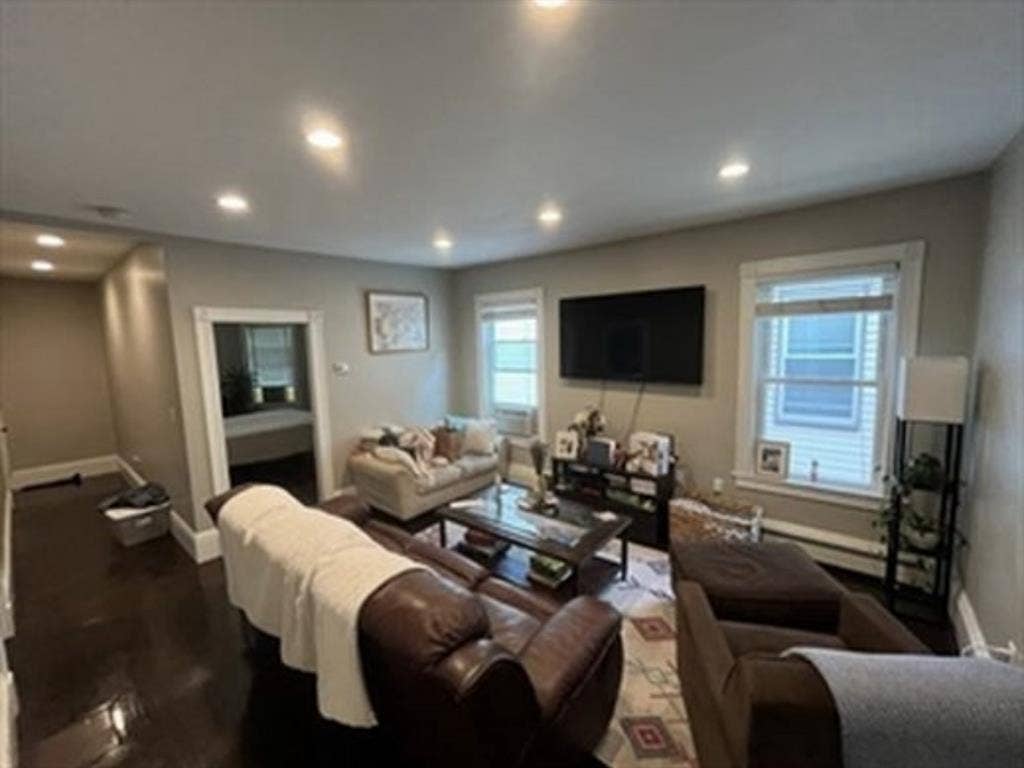 bath, $3k rent for !!