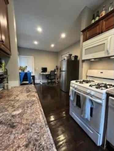bath, $3k rent for !!