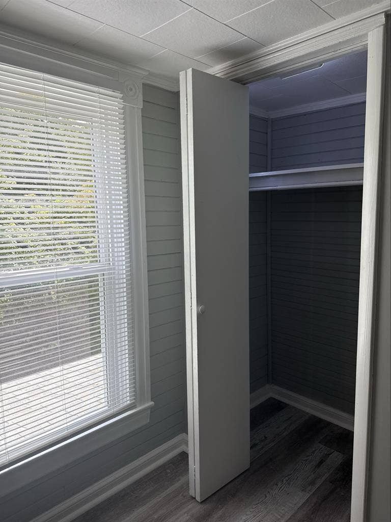Roommate Wanted-females only please