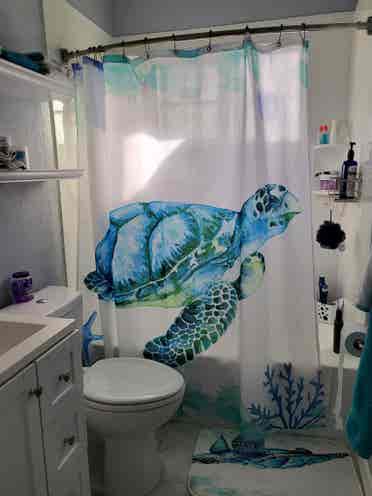 Safe, Quiet  clean room  in house