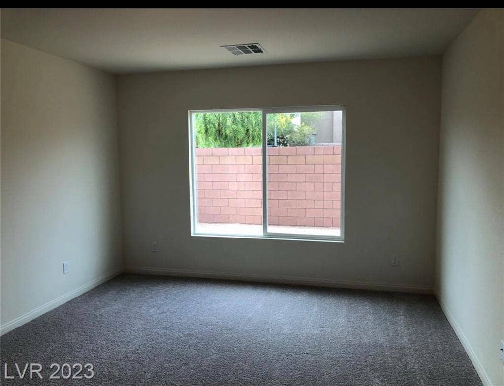 Primary Suite w/ living room area
