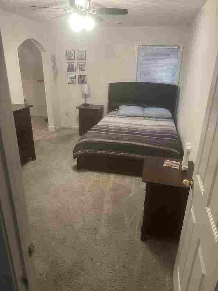 New Listing (Entire Upstairs)