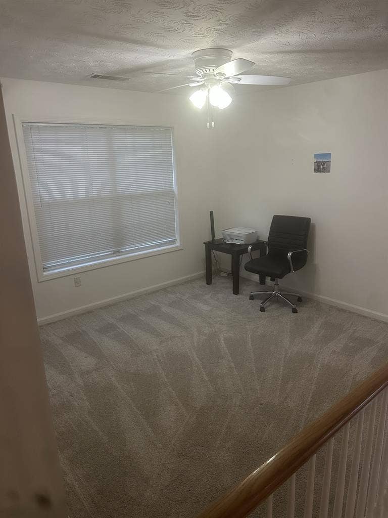 New Listing (Entire Upstairs)