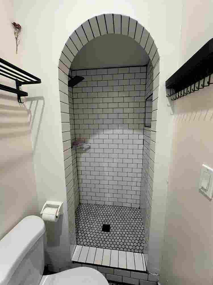 Need roommate! 6th/Fairfax