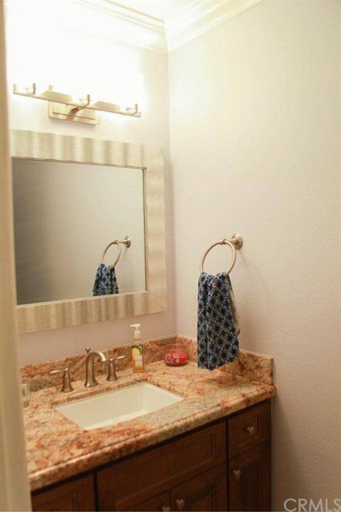 Room available,
utilities included