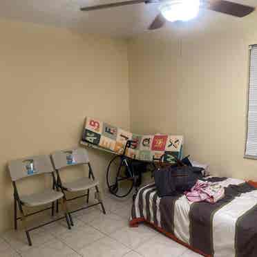 Clean , comfortable room - utilitie