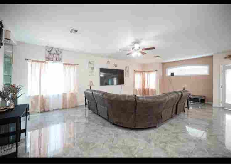 Rooms for rent