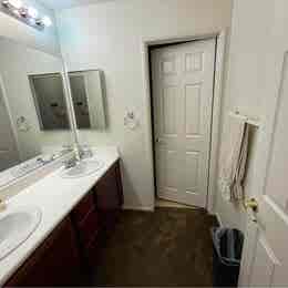 Eastvale Room in Quiet Home