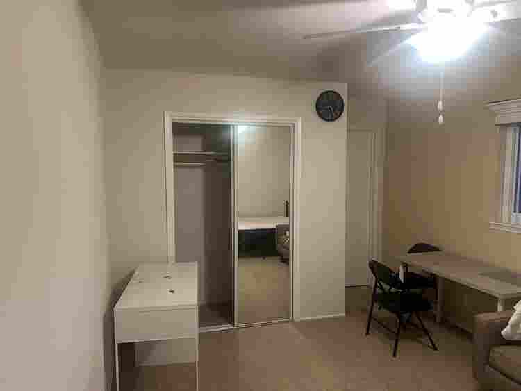 Bedroom w attached bath Menlo Park
