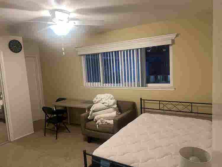 Bedroom w attached bath Menlo Park