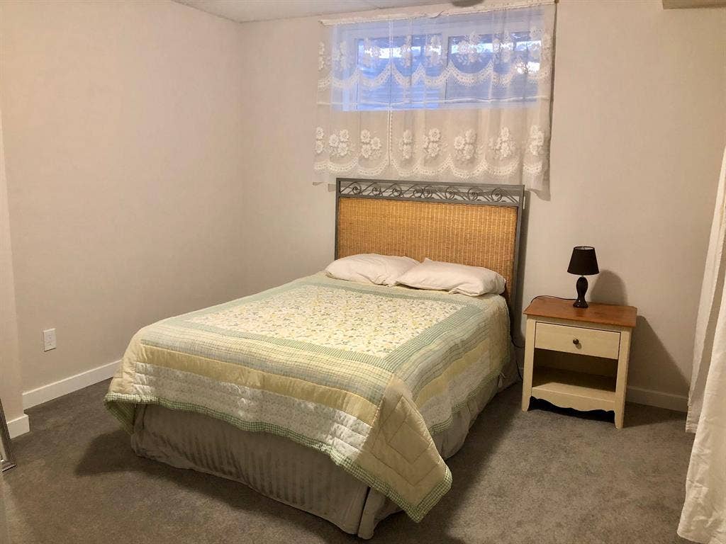 1 Bedroom private basement