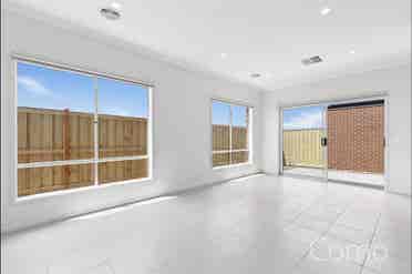 Lease Transfer in Rockbank
